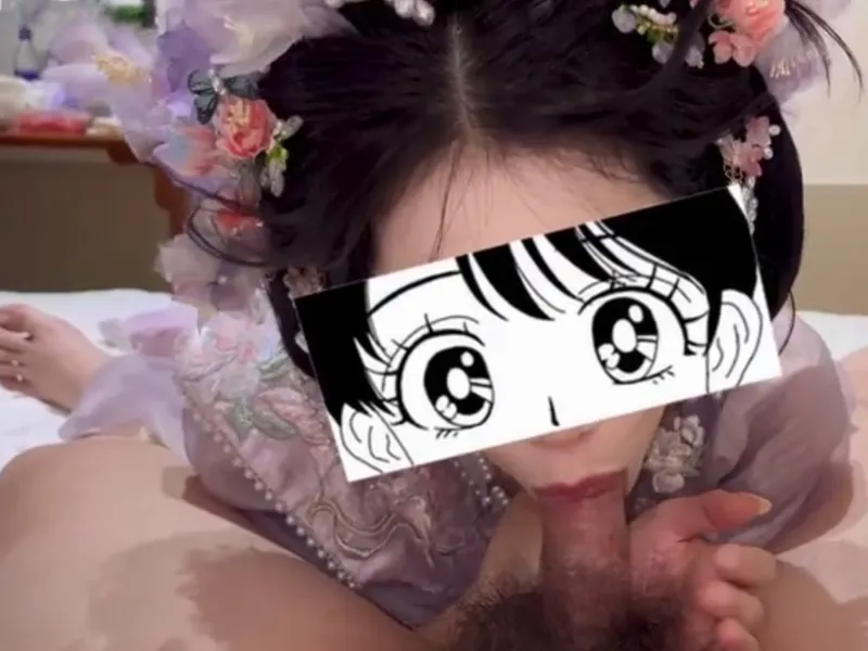 Gái xinh trong bộ đồ con yêu mút cục thịt cực đã